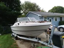1979 Galaxy open boat 20 With Trailer Clean Title The trailer has flat tires Definitely, it can be repaired. Not many...