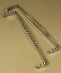 Herwig 13-24 U.S. Army retractors. 8.5