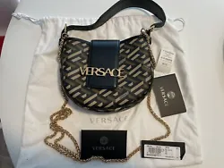 Brand New from Neiman Marcus I bought this for myself it’s 100% authentic and I paid over $600 I have proof. DO NOT...
