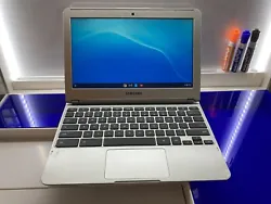 Fresh install of Chrome OS - good working battery in good health - tested as working - comes with power brick and...