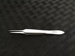Very good used condition. Smooth straight jaw, 3.5” length, 0.2mm tip width. Lab Bench Supplies.