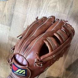 Mizuno Baseball Softball Glove Professional Model 13” RHT.