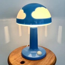 Lampe IKEA SKOJIG Design Henrik Preutz Très bon état, fonctionne parfaitement.Quelques légères traces d’usage...