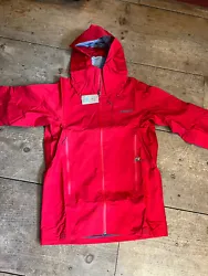 Patagonia Ascensionist Jacket Men’s Small Red Gore-Tex NWT $499. Patagonia color is fire From non-smoking home