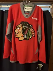 Chicago Blackhawks Reebok Practice Jersey Red And Gray Blank Size Mens Medium. Brand new with tags Hard to find