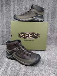 Very nice high quality boots. Item(s) exactly as shown in the pictures.