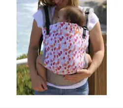This Tula baby carrier is a great choice for parents on the go. The stylish design makes it perfect for both moms and...