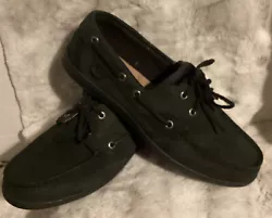 Sperry Top Sider Leather Koifish Boat Shoe …. in excellent condition …….there is a few white marks inside of one...