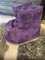 Toddler Ugg Boots in good used condition I have not cleaned
