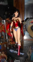 Excellent briefly displayed condition DC Universe Online 2011 Wonder Woman Limited Edition Statue - number 403/6000.