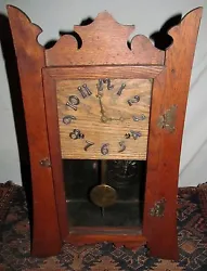 It is estate fresh just off a mantle. This clock is at our clock man right now and you will receive it in running...