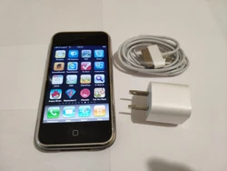 Vend iPhone de 1ère (1st, 1G, v1, EDGE) generation A1203, en bon état pour son âge, en 8 Go, testé et fonctionnel,...
