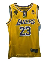 Size men’s medium.Get ready to show off your love for basketball with this NWT Nike LeBron James Swingman Mens Medium...