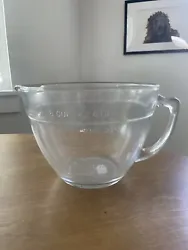 VINTAGE Pampered Chef Batter Bowl 8 Cup 2 Qt Measuring Mixing Clear Glass NO LID. Condition is Used. Shipped with USPS...