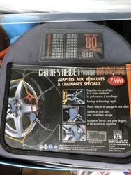 Vend Chaîne à neige auto. Très peu servi