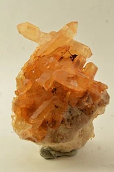 Cristal de Quartz Hematoide provenant du Brésil. Poids: 200g.