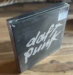 Daft Punk - Alive 1997 / Alive 2007 - Deluxe Box Set Limited Edition - New. Neuf sous blister d’origine.
