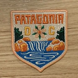 Patagonia Stores authentic Washington DC patch! This limited patch is exclusive to the Patagonia Washington DC store....