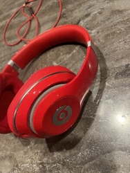 Beats Studio 2.0 Over-Ear Headphones Red B0500 GREAT CONDITION w/cables and case. Headphones are in great working...