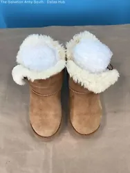 Ugg Snow Boots Children. We will do our best to provide you the information you are looking for. Size: 2Y as marked on...