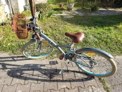 Velo BTWIN Poply 500 Decathlon 24. Bon  état  Peu servi