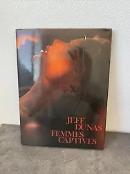 ancien livre jeff dumas femmes captives nue sexe photographie erotique 1981. Bon état à noter couverture un peu...