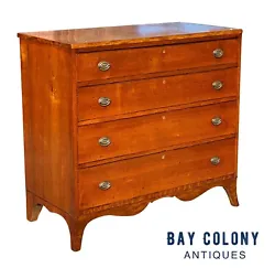 19TH CENTURY ANTIQUE SOUTHERN WALNUT & YELLOW PINE HEPPLEWHITE FOUR DRAWER CHEST / DRESSER. The chest has four drawers...