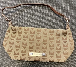 Michael Kors Leather Tote Shoulder Bag Very Good - Beige Color. A little wear on the strap, otherwise in very good...