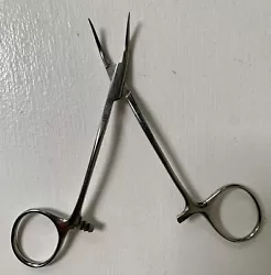Karl Schumacher Hemostat #697 Curved Handles 30 Degree Angled Tips 12cm. In excellent pre-owned condition! 100%...