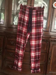 Aerie Plaid Flannel Lounge Pants, Size XS. Excellent condition with no issues.Waist measures 30” (unstretched), total...