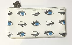 Rodan and Fields Blue Eyed Lash Makeup Bag. Condition is Excellent, Very Clean with No Wear or Damage