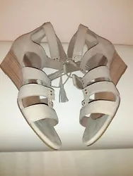 Ugg Womens Yasmin Snake Gladiator Sandal, Horchata, 10 B US. Shipped with USPS Priority Mail.