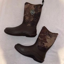 Muck boots for kids! All kids need a pair. Please look at the condition based on the pics- please note: pull on tab on...