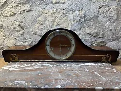 Horloge de cheminée carillon Westminster Années 1960/1970 Vintage. *** Manque un pied *** * très bon état de...