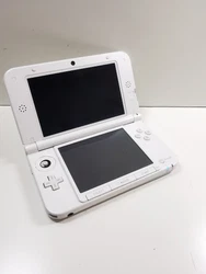 Console Nintendo 3ds Xl Pour Pièces Détachées Sallume Écran Noir.