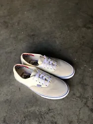 Vans Skate Authentic size 9.5Only worn for a day, basically still in new condition.