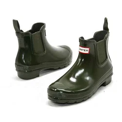 Hunter Original Chelsea Boots. Improved Fit. · Waterproof rubber upper. · Elastic goring panels. · Round toe.