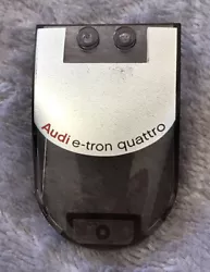 Y Bonjour 1 Pièce pour voiture Audi e tron quattro lego État : Occasion Petites traces d’usures sur le dessus Se...
