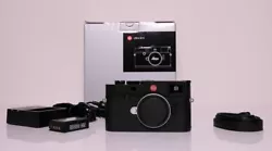 Leica M10 in 9/10 excellent condition. Used lightly for only a year. No major scratches.