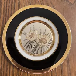 This Art of Chokin plate is sure to impress any collector or admirer of Japanese culture.