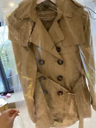 Burberry Trench coat. Great condition, no defects, hardly worn, lovely coat, is a US size 4,UK 6, although fits Uk 8-10...