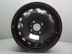 JANTE TOLE CLIO 8200051008 convient aux voitures RENAULT. .