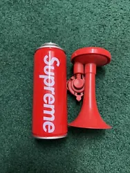 Supreme airhorn Has most of the air left. I’ve only pressed it maybe 4x in its lifetime. No issues at all. All pieces...