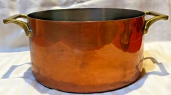This is for the pot ONLY, no lid. Copper with Stainless interior. Brass handles. Marked on the underside of each handle.