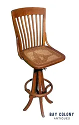 The crest rail has an attractive Tiger Oak grain with large rays present and the chair is in very good condition. LATE...