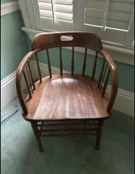 This antique captains chair is a stunning piece of furniture that will add elegance to any room. Made from high-quality...