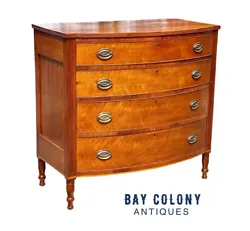 LATE 18TH CENTURY ANTIQUE NEW ENGLAND SHERATON CHERRY BOW FRONT CHEST OF DRAWERS / DRESSER. The chest has a shaped top...