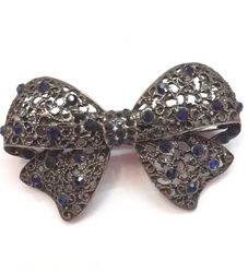 Barrette cheveux style ancien strass bleu nuit très apprécié bijoux fantaisie.
