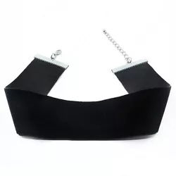 1 x Wide Velvet Choker Necklace. Soft black velvet fabric with adjustable lobster clasp. No local pickup. P.O. BoxFREE.