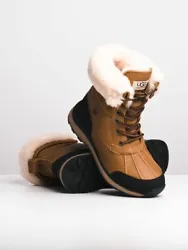 Ideal for the mountains, the city, or anywhere in between – this boot will last you years and years. New in original...